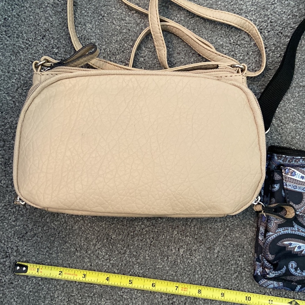 2 crossbody purses - Picture 5 of 9